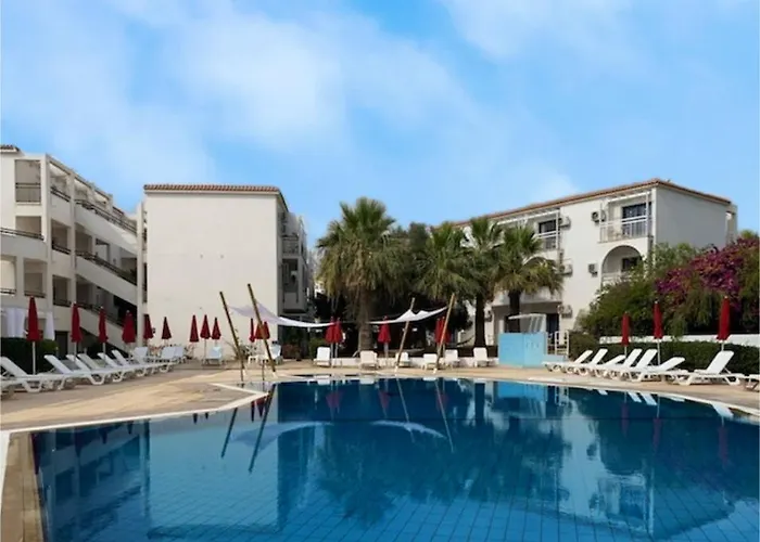 Amore Hotel Apartments Paralimni